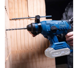 Scheppach akkus ütvefúró-csavarozó BC-RHD230-X 20V Szénkefe nélküli vésőkalapács 20V-IXES sorozat Ütésszám 5500 ütés/perc Furatátmérő 24 mm (beton és kő), 13 (fém), 27 (fa) 4Ah akkumulátorral és töltővel