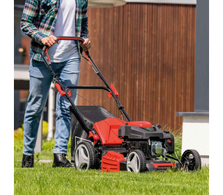 Benzines Önjárós Fűnyíró 224ccm 6Le-53cm vágó széllesség-MS230-53 scheppach